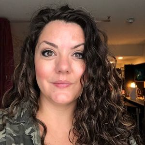 Meet your Posher, Christy